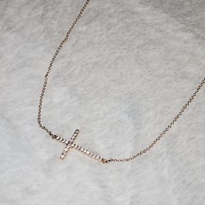 Delicate Choker Necklace